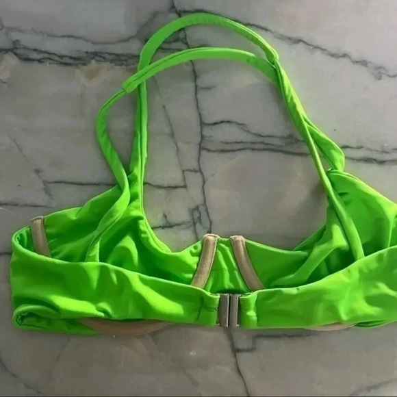 ISA BOULDER SWIM GREEN TOP NWOT B57 - Picture 3 of 5